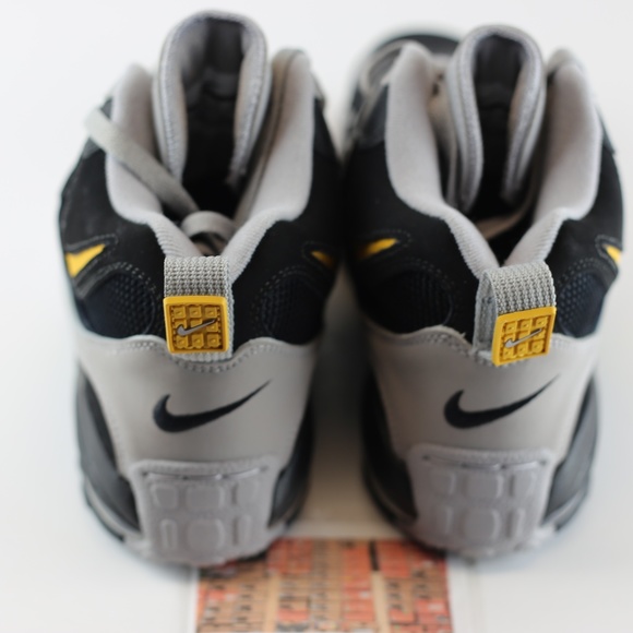 New Nike Men's Air Max Speed Turf Cross-Training - Picture 4 of 8